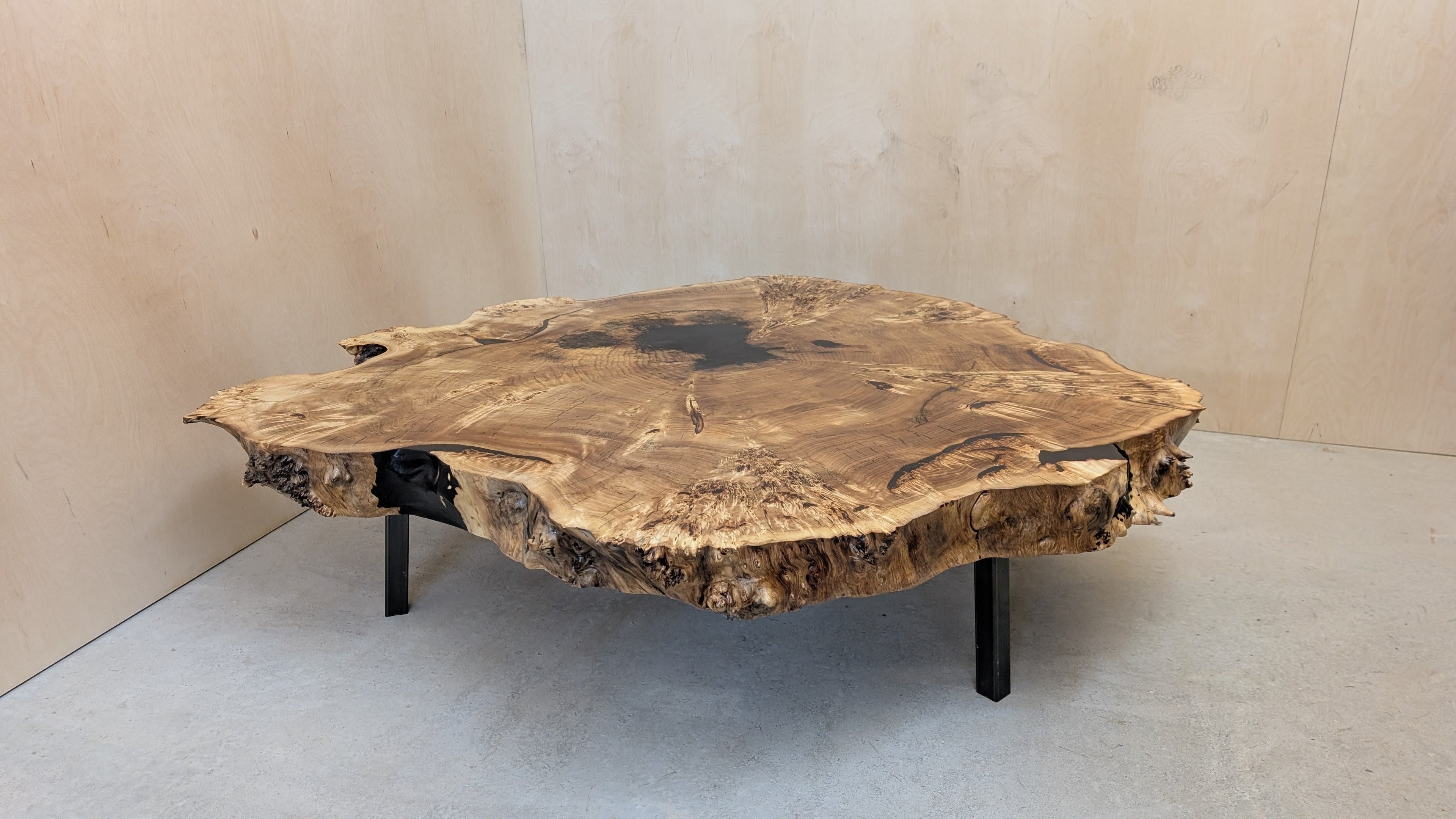 Tisch Massivholz Baumscheibe Wohnzimmertisch Pappel Maser XXL